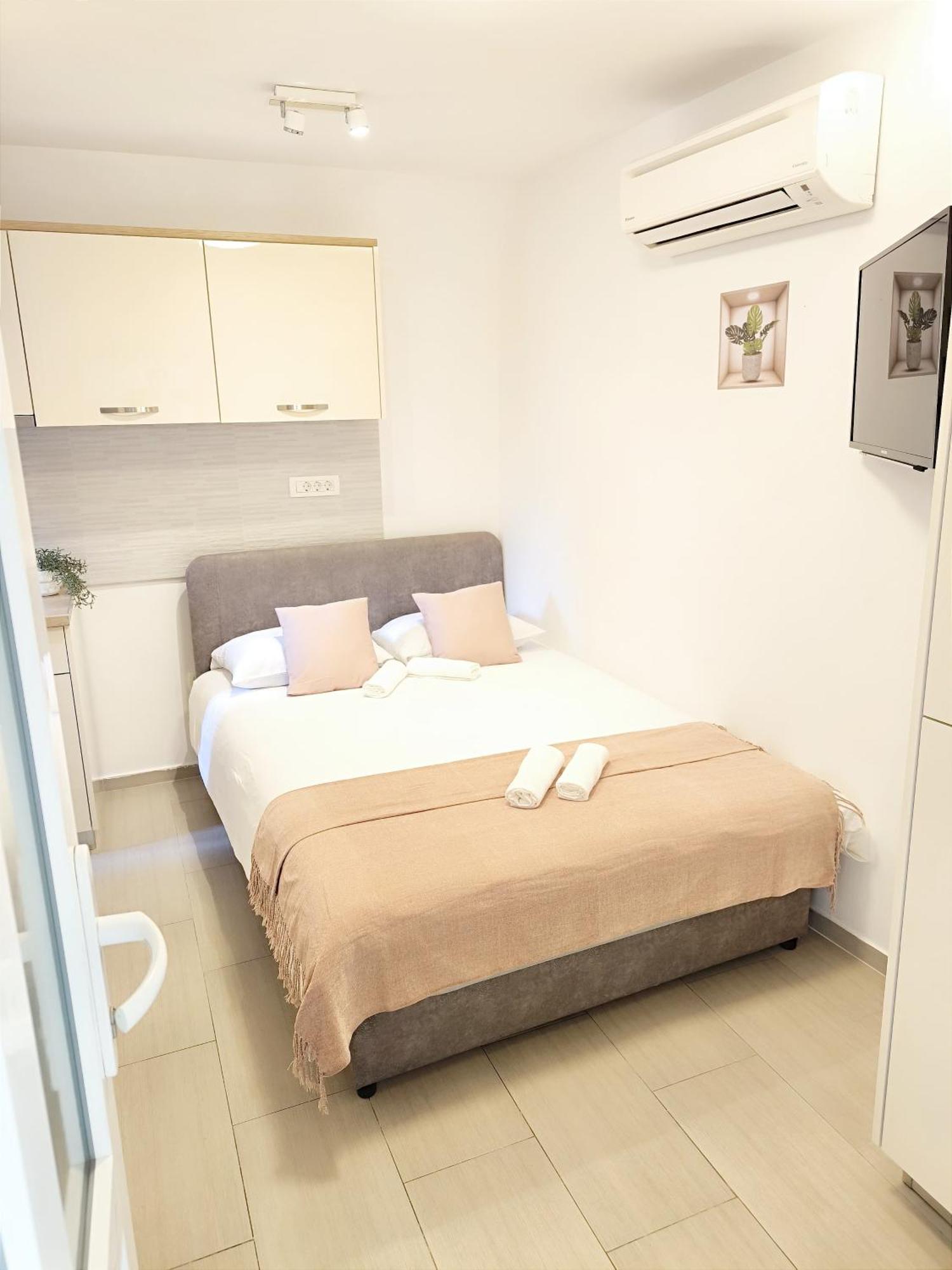 Central Apartment & Room Niko ספליט מראה חיצוני תמונה