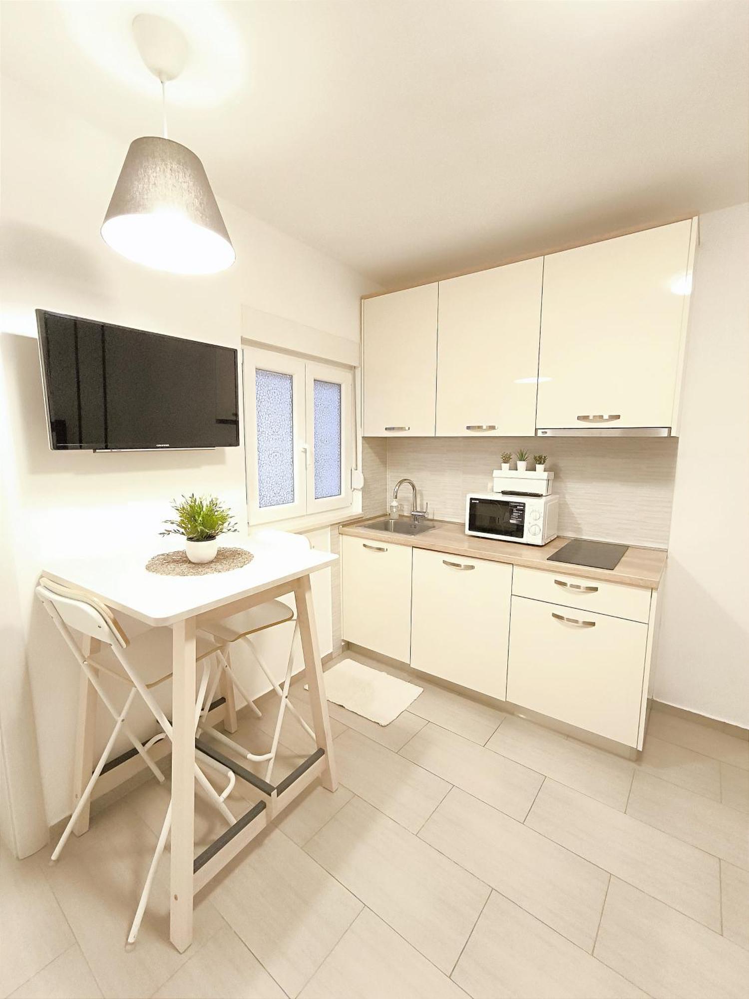 Central Apartment & Room Niko ספליט מראה חיצוני תמונה